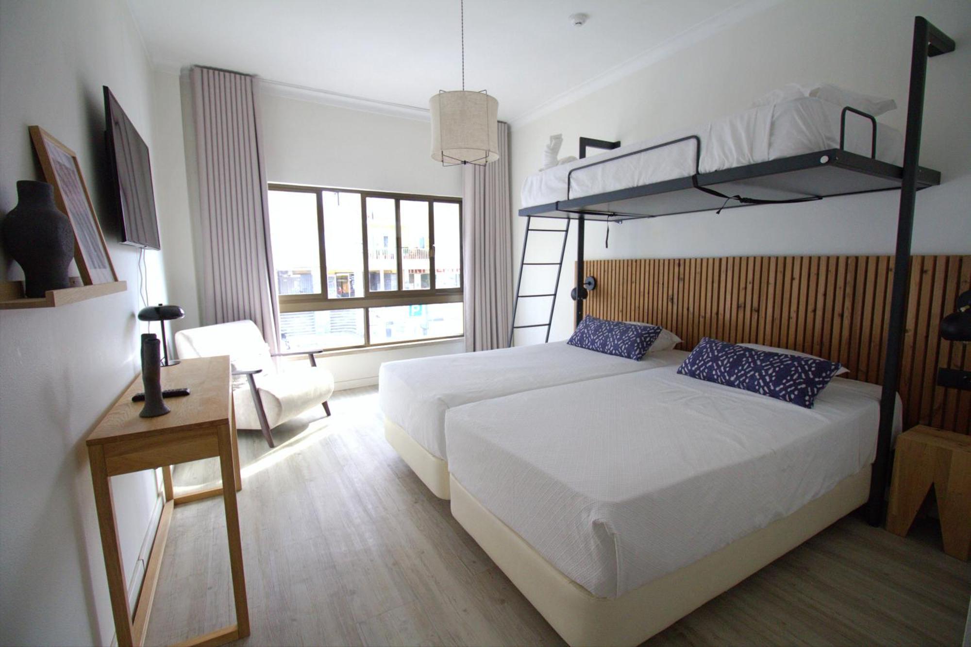 Wot Costa Da Caparica Hotel ภายนอก รูปภาพ
