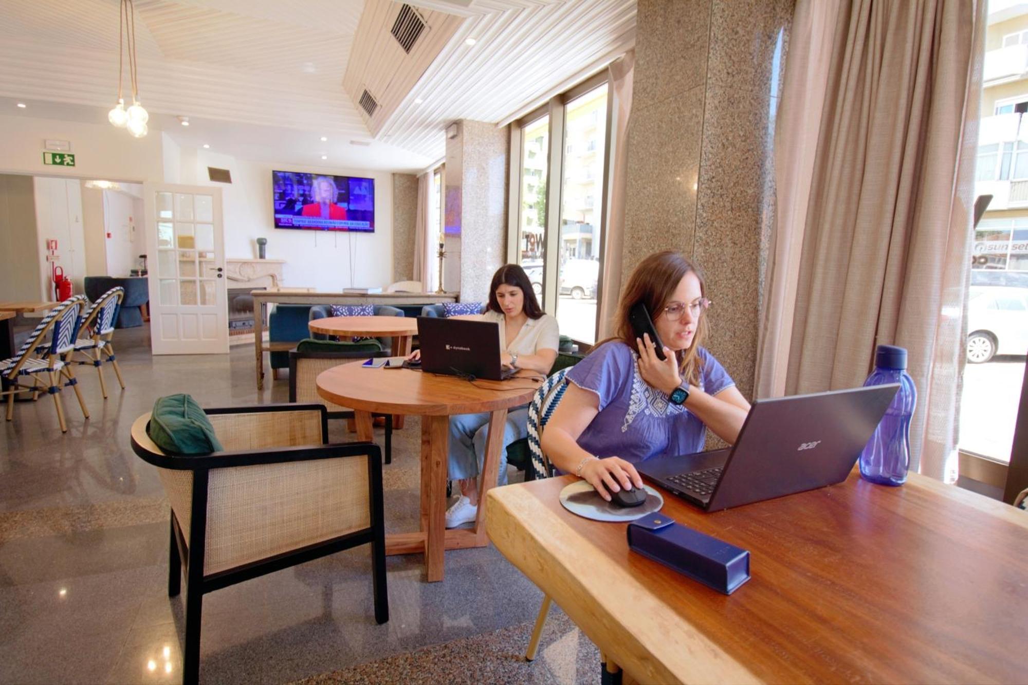 Wot Costa Da Caparica Hotel ภายนอก รูปภาพ